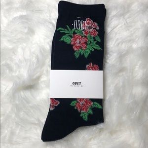 Obey Other - NWT OBEY crew socks Navy blue with flowers 🌺 Obey Other - NWT OBEY crew socks Navy blue with flowers 🌺
